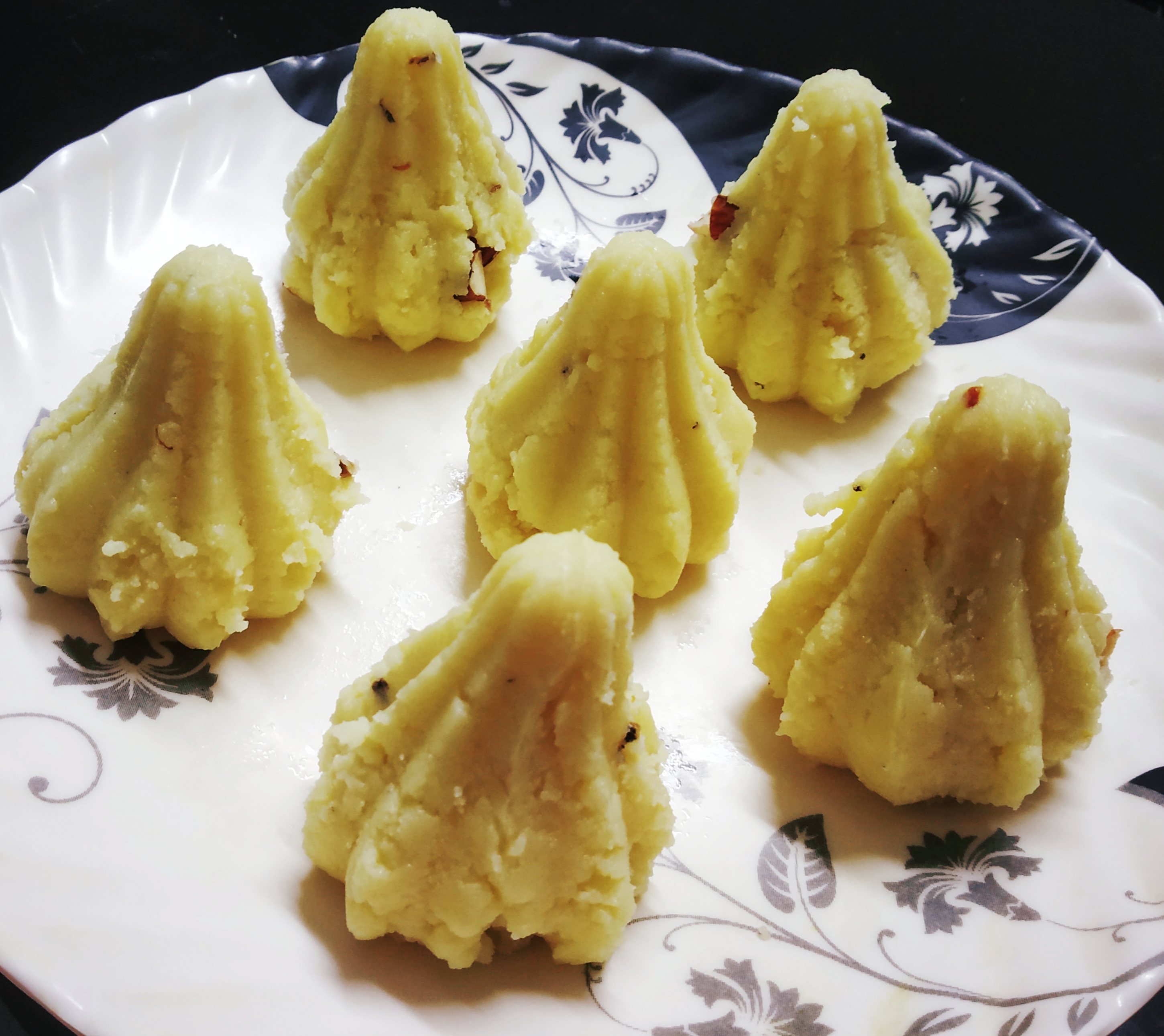 mawa_modak