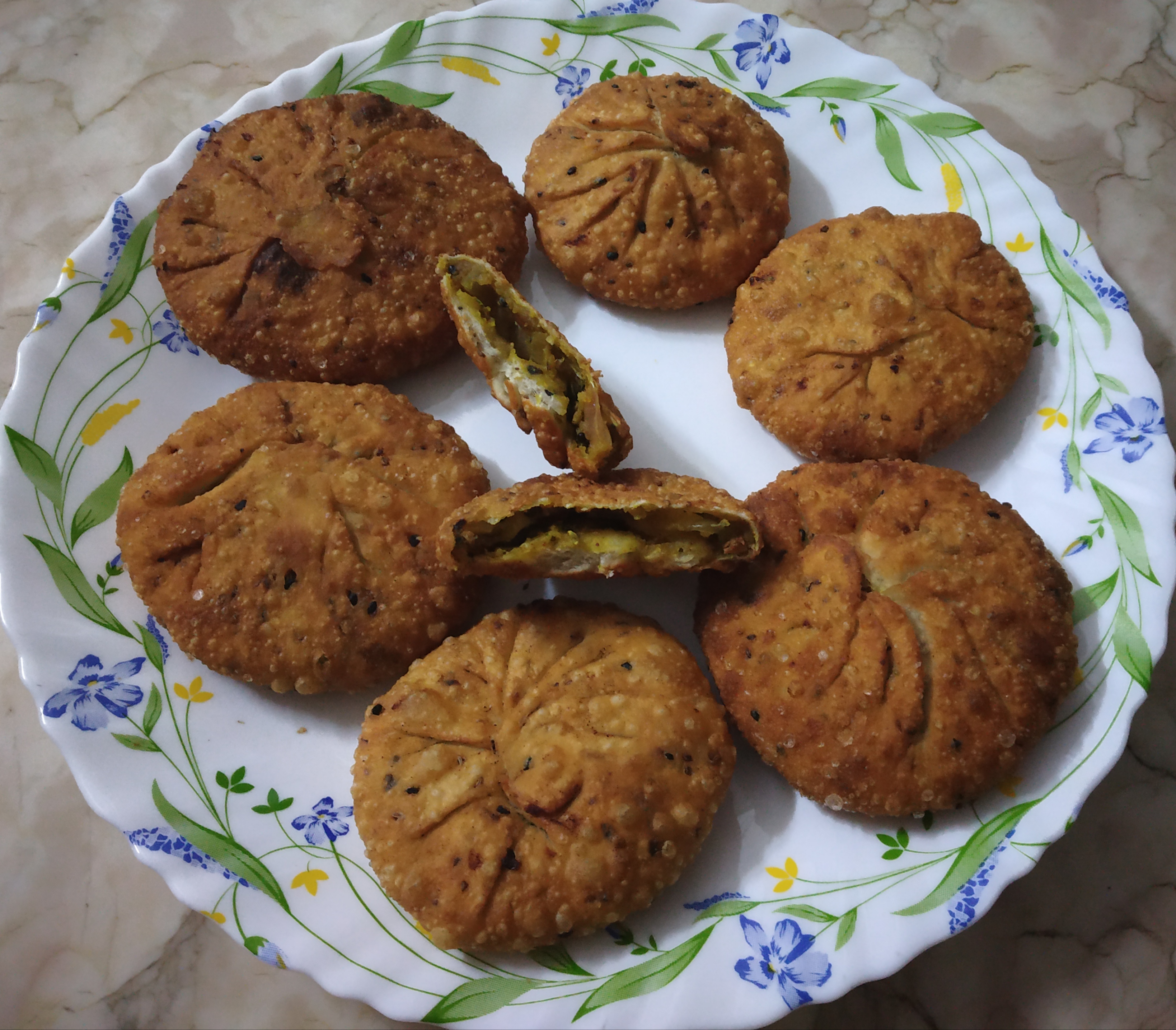onion_kachori